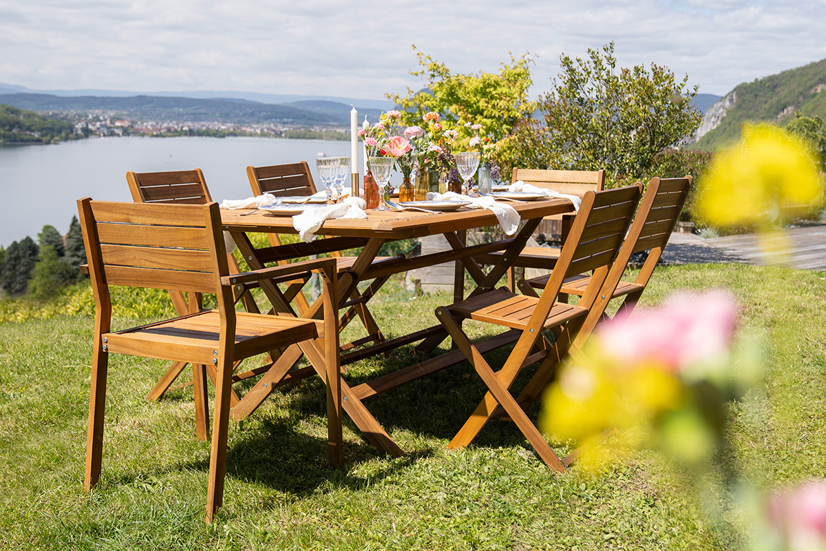 Table de jardin pliante rectangulaire en bois massif L170 cm SANTIAGO